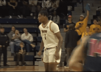 Javan Simmons Shines for Rockets