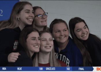 Six Arrows Put Pen to Paper