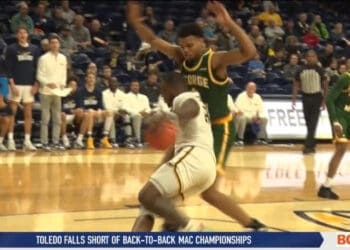 Final Surge Pushes George Mason Past Toledo