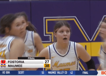 Maumee Pulls Away From Fostoria