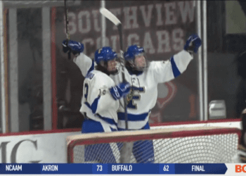 Findlay Blanks Perrysburg to Advance to Regional Hockey Semis