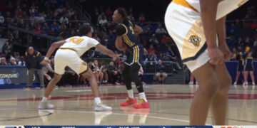 Whitmer Basketball Falls in State Semifinal to Centerville