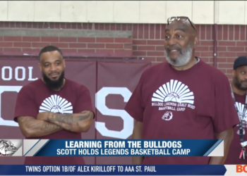 Scott Holds Legends Basketball Camp