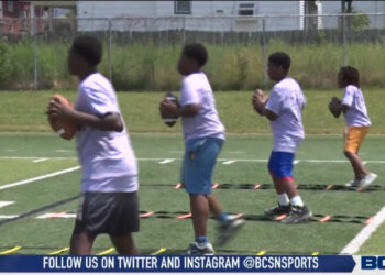 Scott Holds Summer Football Camp