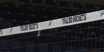 Toledo Volleyball Team Connects with Community through Camps