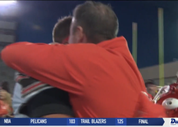 Falcon Senior Levi Gazarek Scores 1st Career Touchdown in Battle of I-75