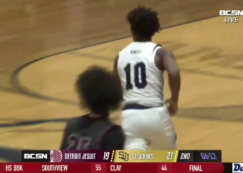 St. John’s Falls in Close Matchup to Detroit Jesuit