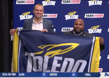 Ohio State Lands in Arlington Ahead of the Cotton Bowl