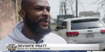Glass City Wrangler DeVonte’ Pratt Gives Back