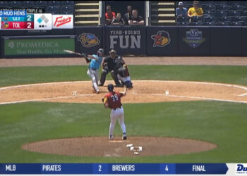 Knights Drop the Hens in 10 Innings