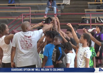 Scott Hosts Bulldog Legends Basketball Camp