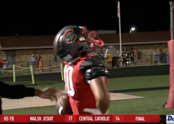 Central Catholic’s Second Half Comeback Falls Short In 17-14 Loss To Walsh Jesuit