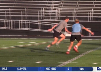 Senior Yellow Jackets Ready to Sting on the Pitch