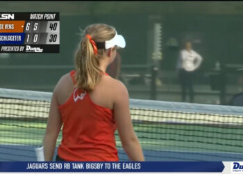 Southview’s Elise Vens Sweeps Tennis Match vs St. Ursula