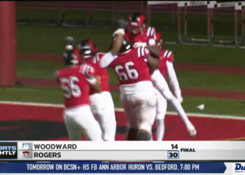 Rogers Downs Woodward 30-14 Under Thursday Night Lights