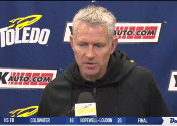 Rocket Volleyball Team Hosting NCAA Watch Party on Sunday