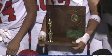 Central Catholic’s Big 2nd Quarter Leads to 4th Straight Football Regional Title