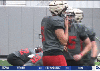 Walleye Blow 3-1 Lead En Route to 4-3 Overtime Loss to Bison