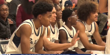 Maumee Valley Dominates at Home Against Scott, 72-21