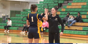 Defense and Threes Help Whitmer Down Clay on the Road