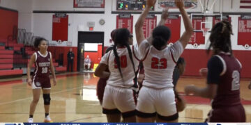 Cardinal Stritch Beats Scott 41-33