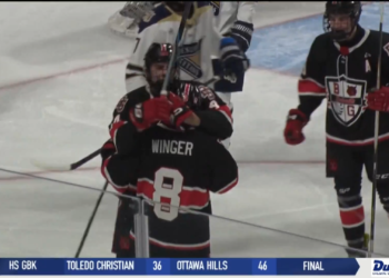 Winger Scores Four as Bowling Green Claws St. John’s, 10-3