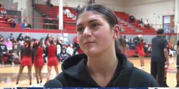 Anna Gray Scores 21 as Bedford Beats Rogers, 47-33