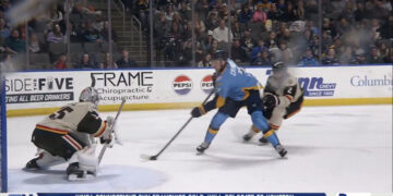 AW Student Athletes Raise $3,000 For Neighborhood Bridges In Students vs. Staff Basketball Game