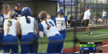 Findlay Uses the Long Ball to Shutout Clay in Softball