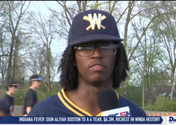 Whitmer Scores Two Late Runs to Beat Southview, 8-6