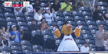 Two 3rd-Inning Homers Help Mud Hens Silence Storm Chasers, 6-1