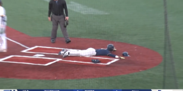 Rockets En Route to A Huge Mac Tournament Upset Leading 8-0 In 8th
