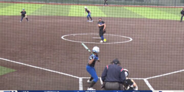 Big 6th Inning Propels Defiance to Softball District Title Win over Springfield
