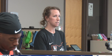 Kyeli Brennan Goes Through the Paces at BGSU Football Women’s Clinic