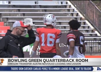 Eddie George Discusses Oregon Transfer QB Austin Novosad’s Progress