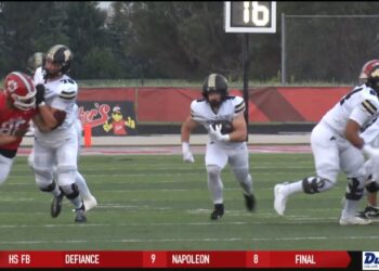 Perrysburg Blows Out Bowling Green 42-0