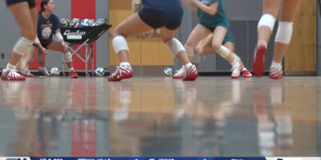 Bedford Volleyball Ready to Kick Thanks to Chemistry, Senior Leaders