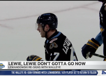 Mitch Lewandowski Re-Signs With Toledo Walleye