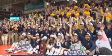 Toledo Volleyball Unveils 2025 MAC, NCAA Tournament Banners