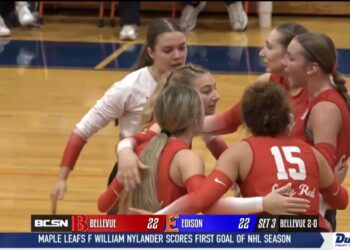 Bellevue Volleyball Improves League Record with Shutout of Edison