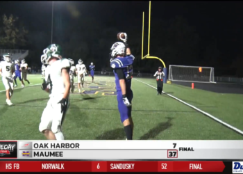 Maumee Pounces All Over Oak Harbor 37-7