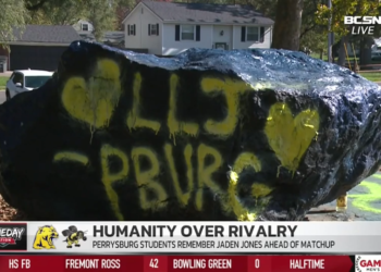 Perrysburg Students Send Heartfelt Message To Whitmer Ahead Of Football Showdown